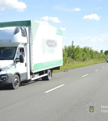 Біля Любомля вантажівка збила жінку на велосипеді 