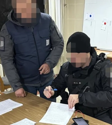 У Херсоні до трьох років ув’язнення засудили правоохоронця, який жорстоко побив військового
