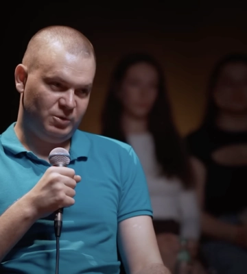 &quot;Три высших образования&quot;: бездомный рассказал, как живут люди на улице в Украине (видео)