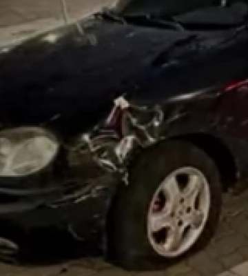 У Луцьку водій врізався в припаркований автомобіль і втік