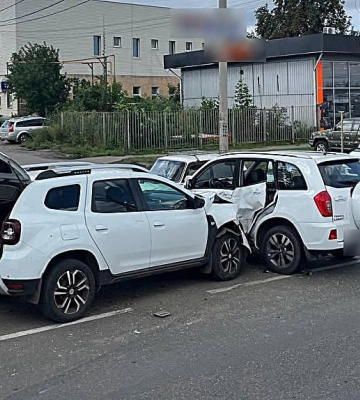 У Сумах поліцейські розслідують ДТП, в якій постраждала пішохідка