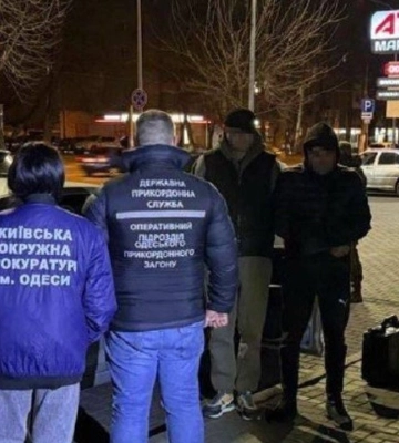 Такси за $12 тыс. в Молдову и Румынию: будут судить дельцов, которые перевозили уклонистов