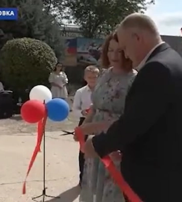 Фильмы качаются прямо с Москвы - оккупанты открыли в селе под Мелитополем кинотеатр