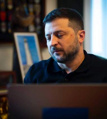 &quot;Откроем третью войну&quot;: Зеленский отреагировал на требования России вывести ВСУ с Донбасса
