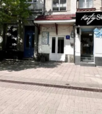 У центрі Луцька продають комерційне приміщення