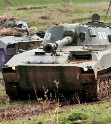 Прикордонники дронами знищили на Вовчанському напрямку ворожий РЕБ та уразили САУ «Гвоздика»