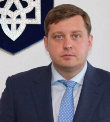 Квартири в елітному ЖК оформлені на бабусю, Rolex і Cartier дружини та майже пуста декларація: Bihus.Info з’ясували, як живе новий прокурор Закарпаття Пацкан. ВIДЕО