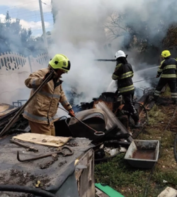 У Крюківському районі Кременчука горіла господарча будівля