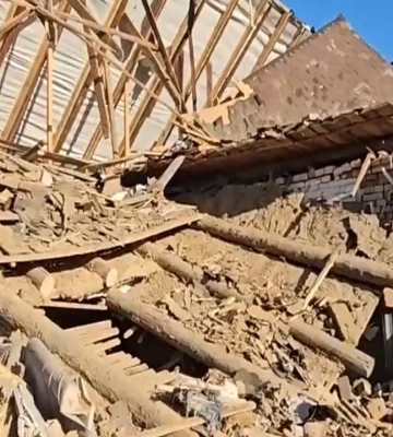 Росіяни масовано обстріляли Чорнобаївку: загинула жінка