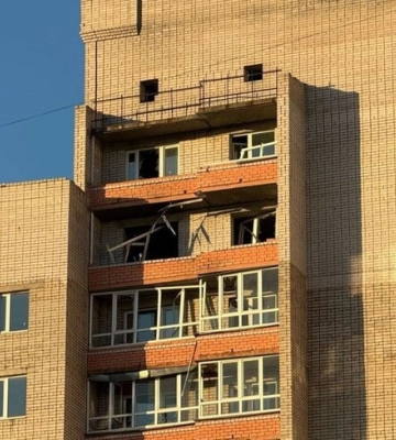 Рашисти тероризували Дніпропетровщину дронами та артилерією — пошкоджено багатоповерхівку