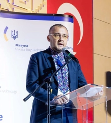 Посол Украины отреагировал на инцидент с флагом УПА на концерте в Варшаве