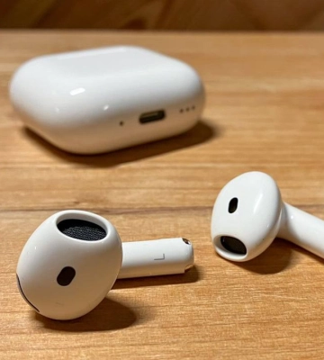 Чому Apple AirPods 4 – найкращий вибір серед навушників Apple AirPods в Україні