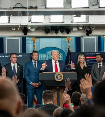 Трамп накинувся на ЗМІ та Болтона через висвітлення зустрічі з Путіним