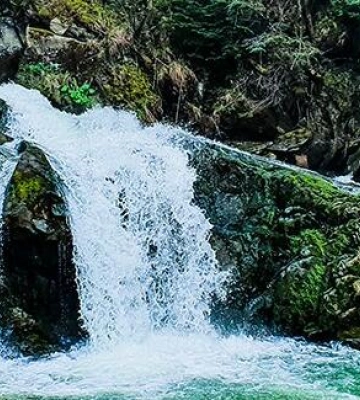 Від Тустані до водоспадів Сколівщини: куди мандрують туристи на Львівщині