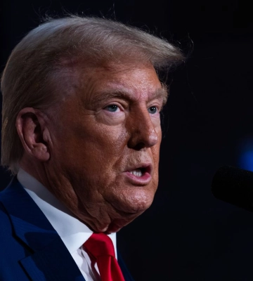 &quot;Фейкові новини&quot;: Трамп обрушився на критиків його зустрічі з Путіним