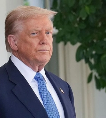 Трамп набросился на СМИ перед встречей с Путиным
