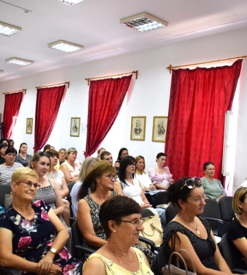 В інституті Ракоці стартують мовні курси імені Іштвана Котюка для подолання мовного бар’єру