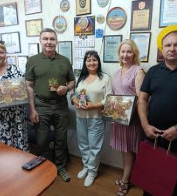 Майстри Запоріжжя та Луганщини представлять спільну виставку у Почесному консульстві Литви в Києві