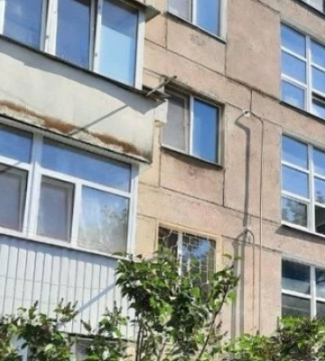 У Миколаєві відновили ще чотири будинки після російських атак