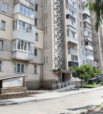 У Вінниці завершили два об’єкти у житловому секторі в межах безбар’єрного маршруту