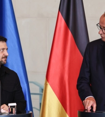 Пока РФ не идет к миру, надо усиливать давление на нее и помощь Украине – Зеленский и Мерц