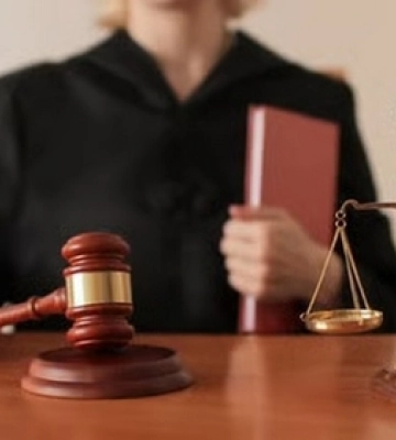 На Волинь доставили іноземця, який організовував незаконне перевезення мігрантів
