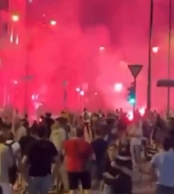 Хвиля протестів охопила Сербію: поліція застосувала сльозогінний газ для розгону людей