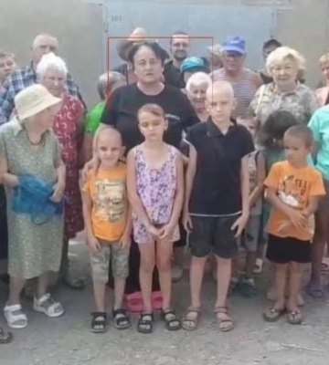 Под Мелитополем власти угрожают местным жителям отобрать пенсию и детей (видео, фото)