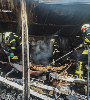 Наслідки російського удару по Лозовій показала ДСНС