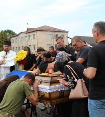 Був вогнеборцем-добровольцем: на Волині попрощались із Олександром Камінським
