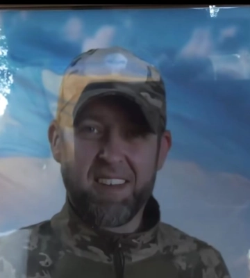 У Конотопі попрощалися із захисником Олегом Деняком