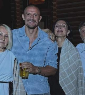 Съемки &quot;Холостяка&quot; доходят до финала, – Тарас Цимбалюк неожиданно показался с семьей