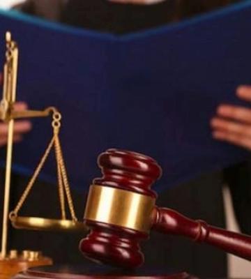 Во Львовской области пенсионерка оскорбила и избила парня: суд вынес приговор