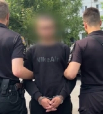 В Одесі двох молодиків судитимуть за підпал чужої автівки