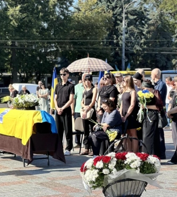 Рівне попрощалося із Героєм Юрієм Морозовським