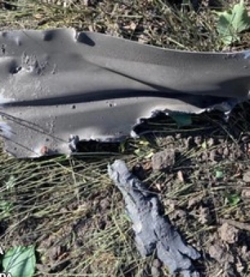 На трасі поблизу Куп&#039;янська російський дрон атакував цивільне авто: двоє людей загинули