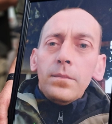 Назавжди 44: у Ковелі провели в останню дорогу захисника Віталія Півня 