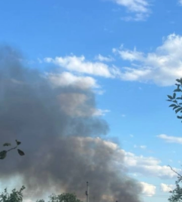В Славянске гремели взрывы: над городом дым
