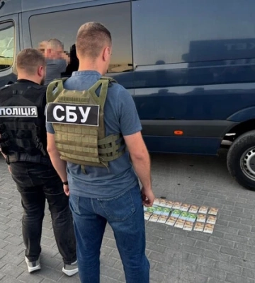 Житель Тернопільщини погрожував знайомствами в ТЦК для шантажу військовозобов’язаного