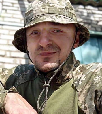 Земляків просять зустріти матроса, який повертається з війни «на щиті»