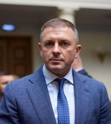 Сумнівні оборудки: компанія матері нардепа Ігоря Молотка постачала фортифікації на Сумщину із захмарними націнками