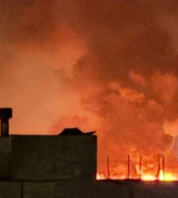 Вибухи у Єнакієвому: в окупованому місті спалахнула пожежа після атаки дронів