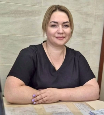У Миколаєві медсестра, що випадково опинилась на місці ДТП, врятувала життя людини
