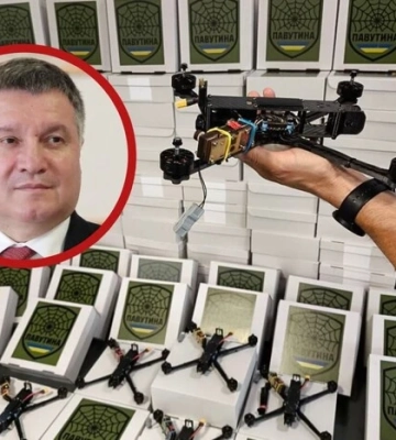 Ексглава МВС Аваков вперше за тривалий час подав голос