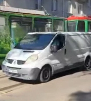 Дніпро стоїть: аварія на коліях заблокувала електротранспорт