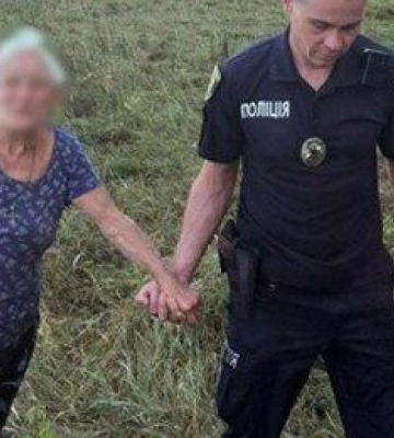 На Полтавщині поліцейські швидко розшукали зниклу 86-річну жінку