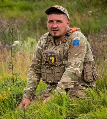 «Я прийняв рішення залишитись і прикрити побратимів»: історія волинського нацгвардійця, який пораненим продовжив бій