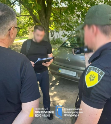 На Дніпропетровщині викрили суддю, який за хабар обіцяв «потрібне» рішення