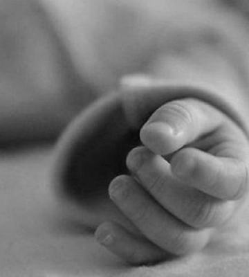 Новонароджений у пакеті: у Дніпрі матір покинула дитину з плацентою на вулиці