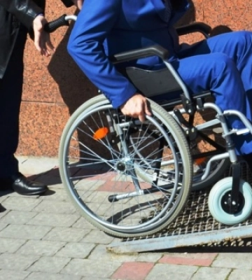 У Вінниці для забезпечення безбар’єрності модернізують Центр медичної реабілітації та фізіотерапії